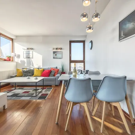 Sea Towers By Northside Apartment *