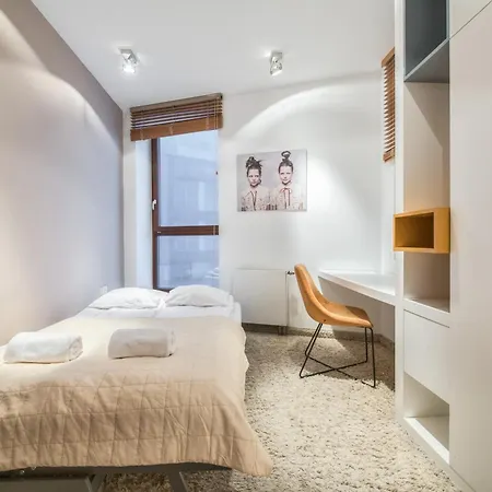 Sea Towers By Northside * غدينيا